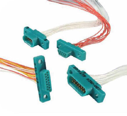 Conectores de filtro D-Sub robustos y resistentes con amplias variaciones de pines y cumplimiento ambiental