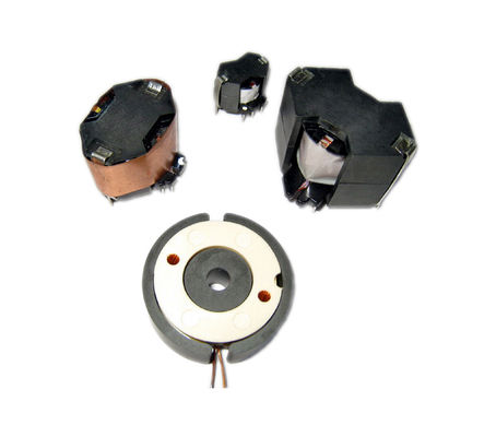 Tipo transformador de alta frecuencia 500KHZ del RM del modo SMD del interruptor